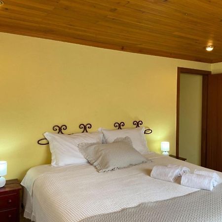 Apartmán Casa Do Portao Azul - Dourada Atouguia Da Baleia Exteriér fotografie
